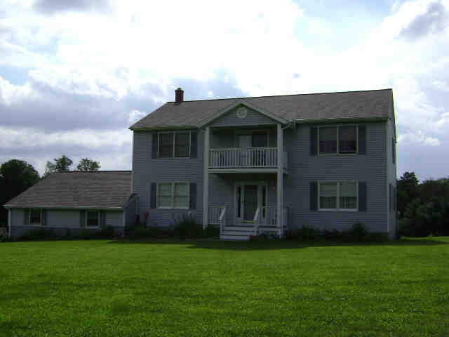Building photograph for 36 NONNEWAUG RD